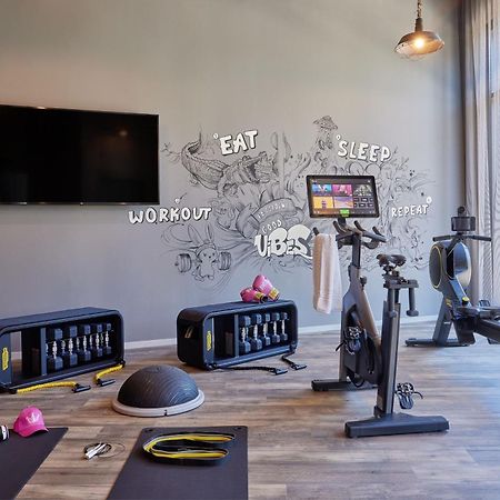 Moxy Cologne Muelheim Hotel ภายนอก รูปภาพ
