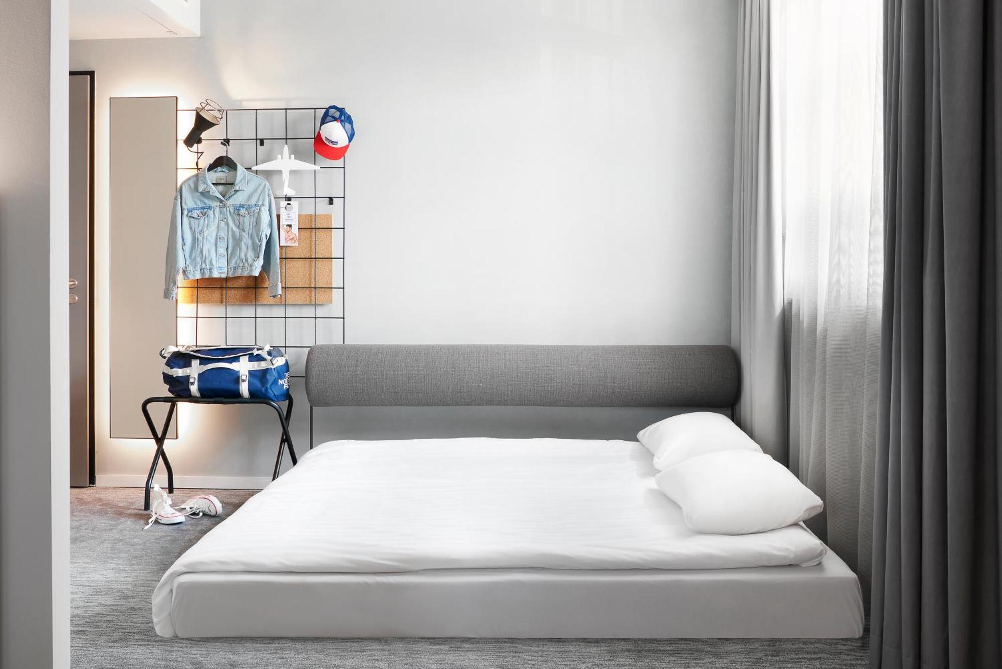 Moxy Cologne Muelheim Hotel ภายนอก รูปภาพ