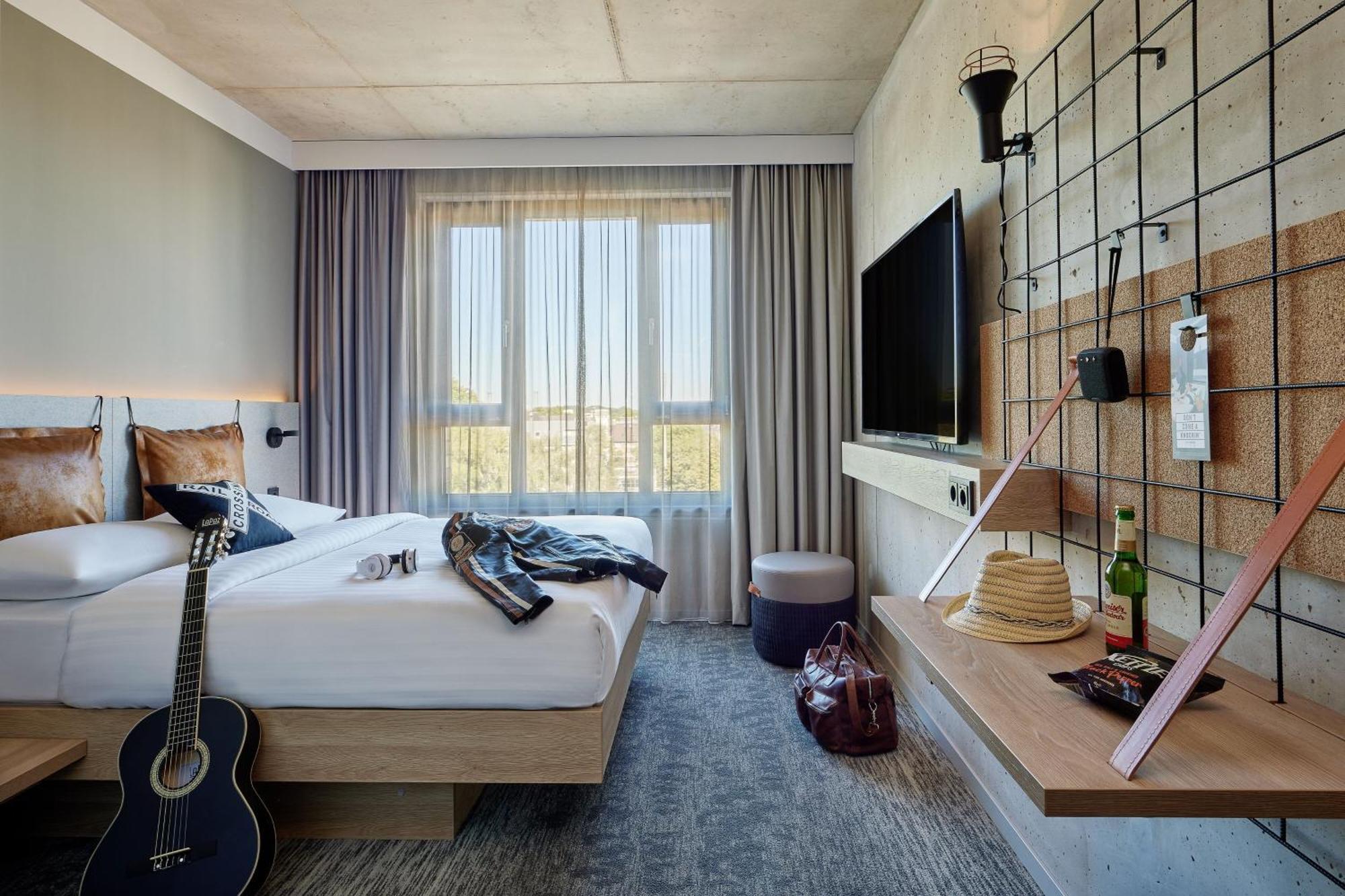 Moxy Cologne Muelheim Hotel ภายนอก รูปภาพ
